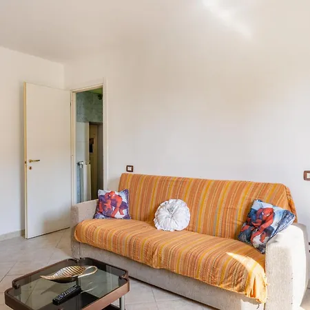 بيت للعطل Enza's Petite Maison *